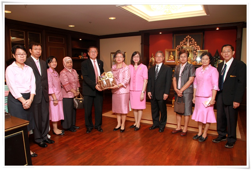 ﻿อธิบดีกรมบังคับคดีนำคณะผู้บริหารอวยพรปีใหม่สำนักงานอัยการสูงสุด